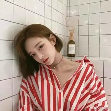 女子高中生